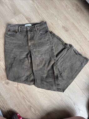 Abercrombie & Fitch Brown High-Rise Relaxed Jeans